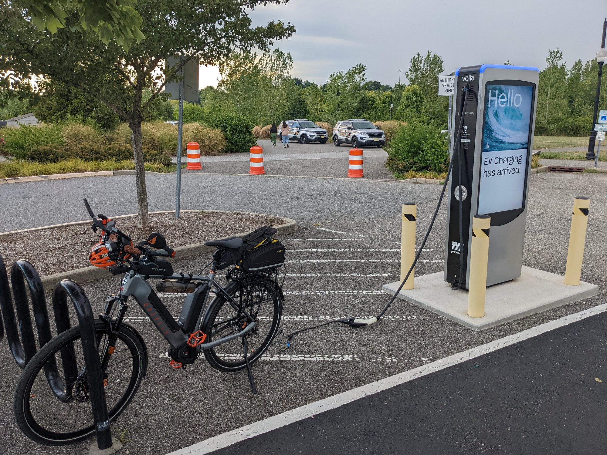 Charging store e bike