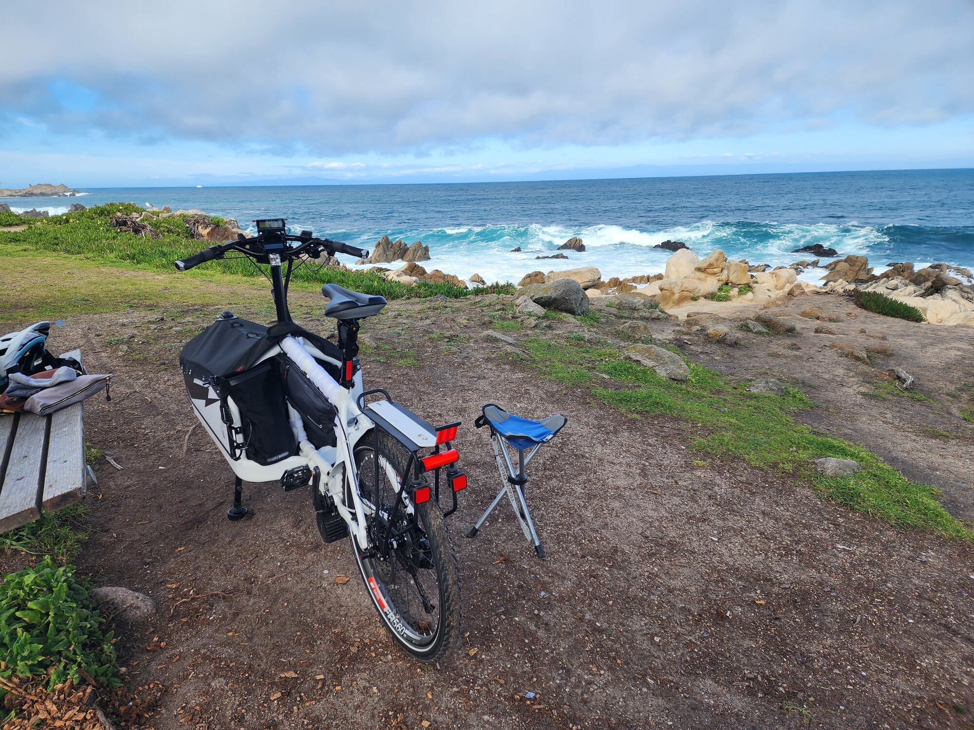 Does anyone use the Bontrager Flare RT light on their Brompton? : r/Brompton