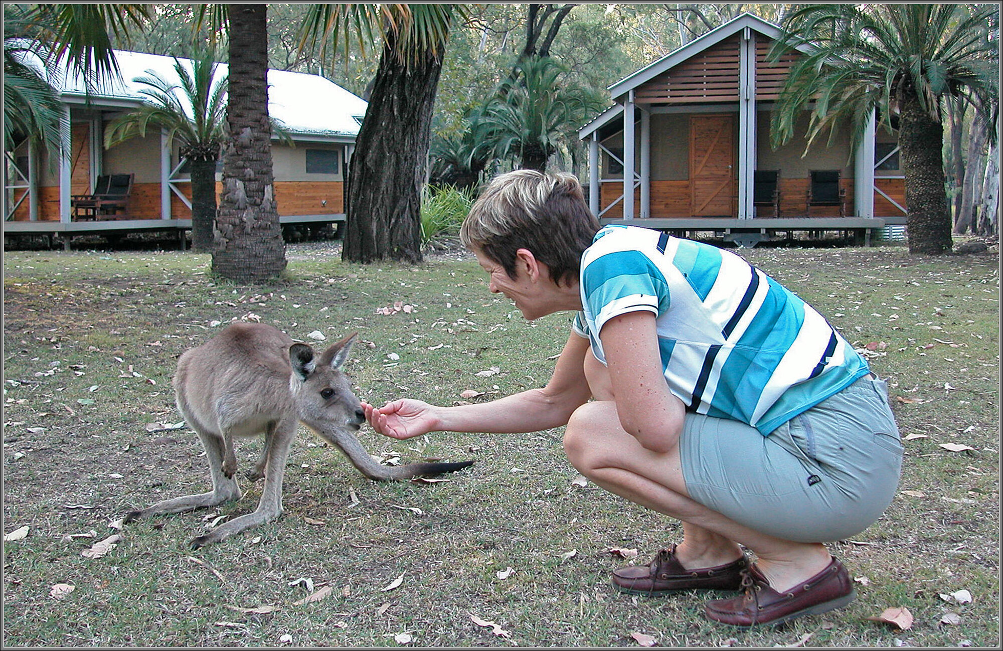 Jen and friend : Carnarvon Gorge, QLD : 2002