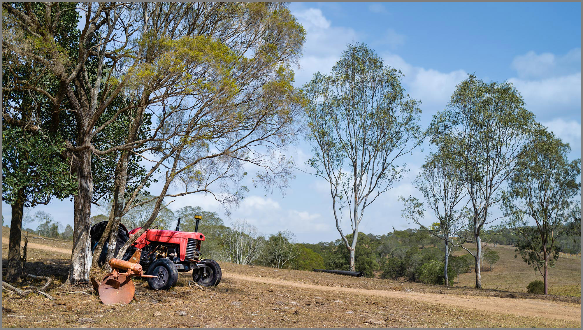 Farm Tractor : Pine Mountain, SE Queensland