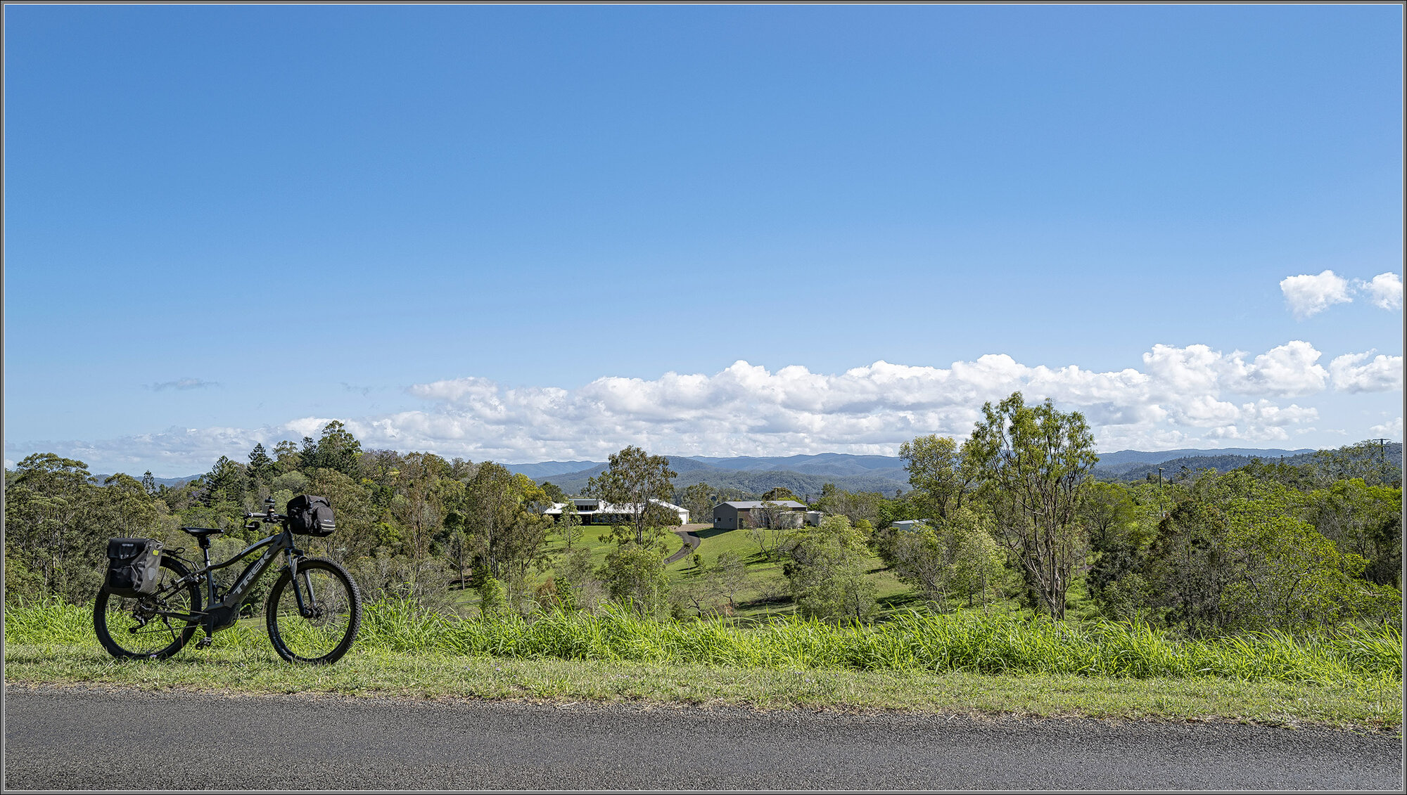 Pine Mountain Road, Ipswich