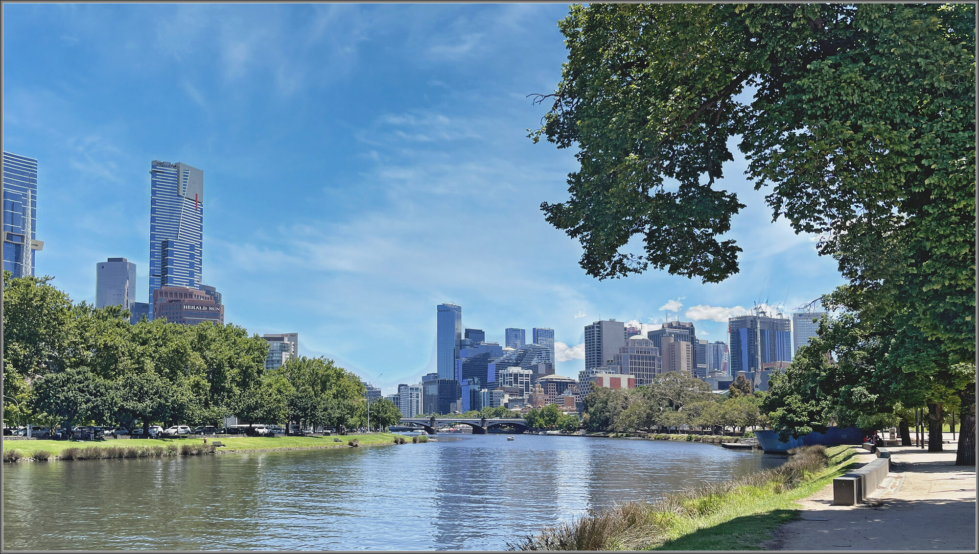 Yarra River : Melbourne Central