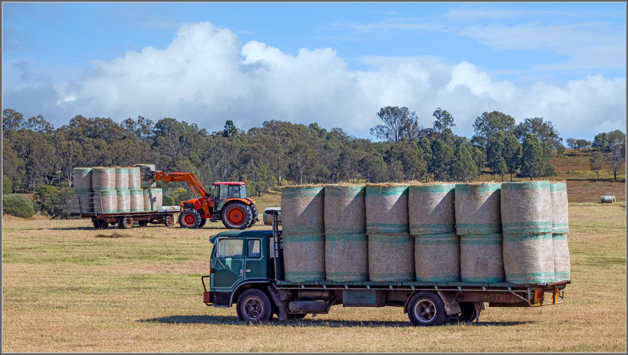 Loading Lucerne, Wanora