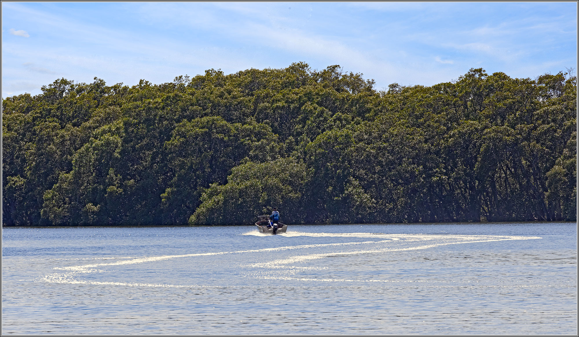 Checking the Crab Pots : Deception Bay
