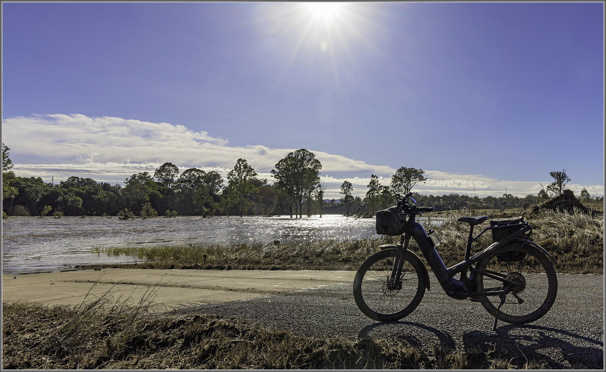 Brisbane River in Flood, Wanora : March 2022