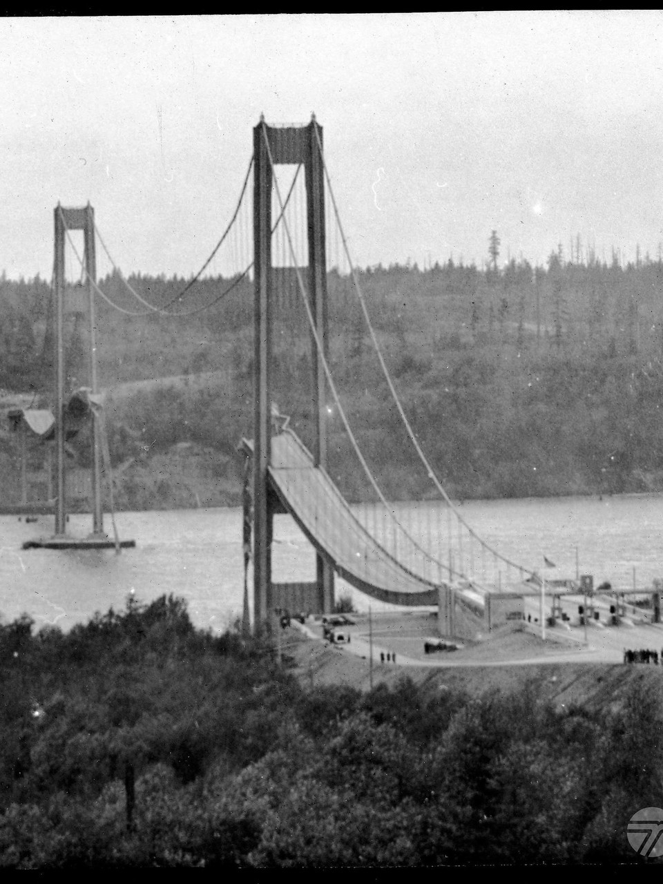 28d1e9d7-e528-43c1-943d-1f4d41ce630a-large3x4_narrows_bridge_galloping_gertie_01.jpg