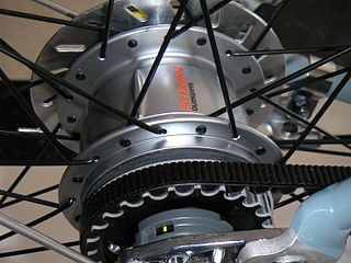 320px-Belt-drive_internal-geared_multi-speed_rear_hub.JPG