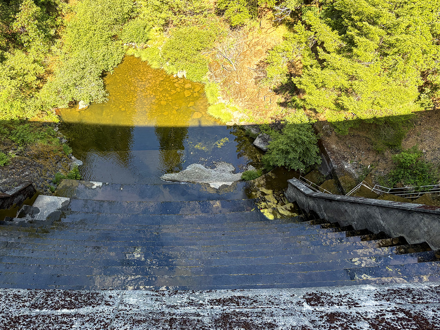 4182-dam.jpg