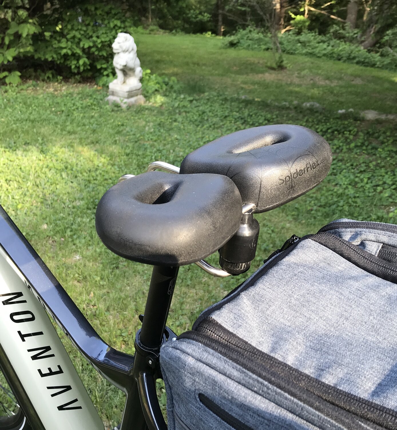 Hornless cheap bike seat