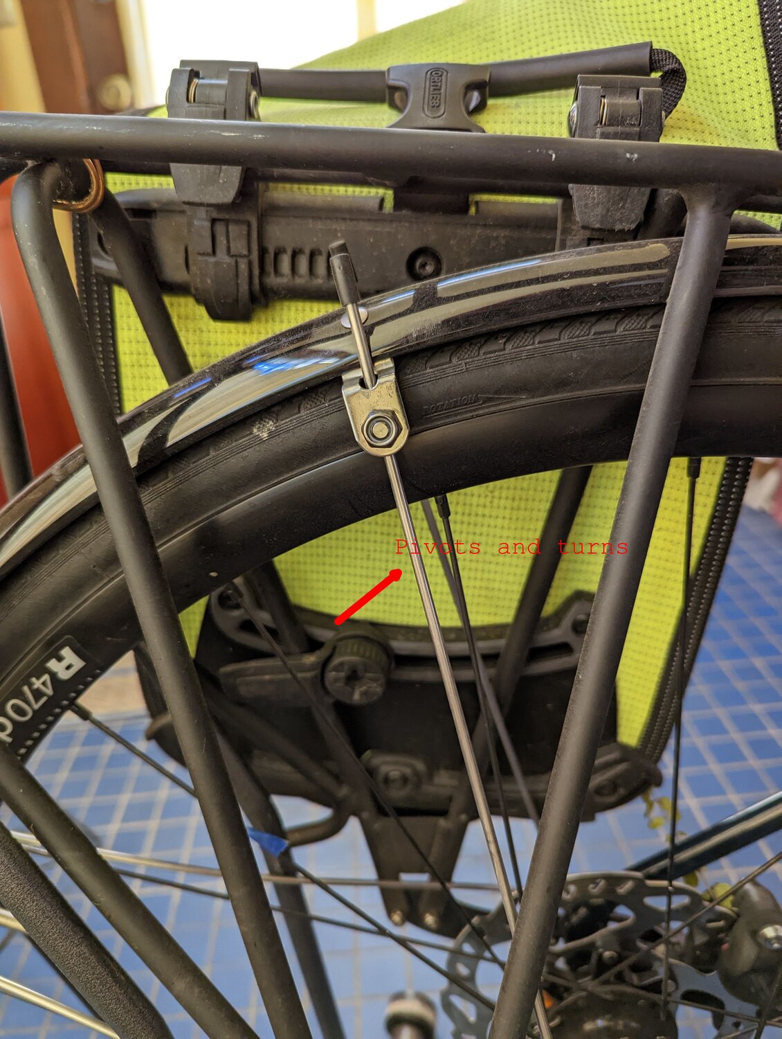 Aniom rack and pannier.jpg