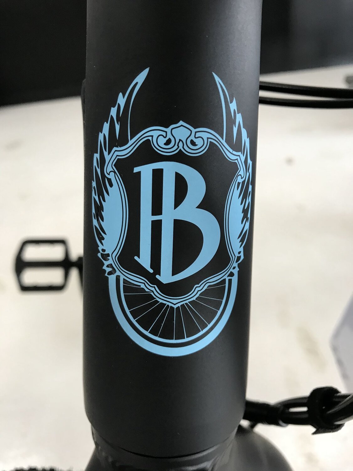 decal front ebike.jpg