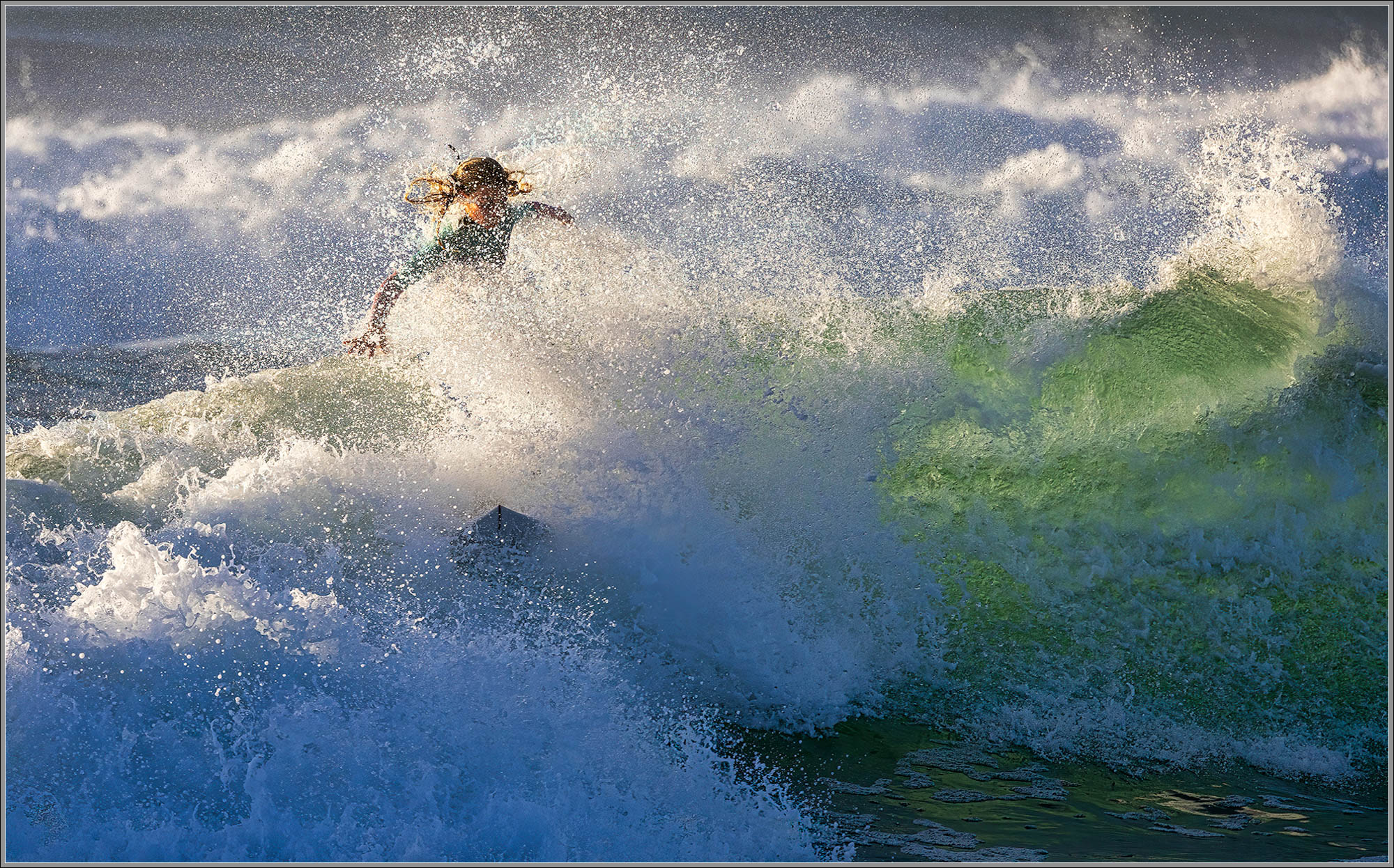 Surfing : Sunshine Beach, Noosa, Queensland