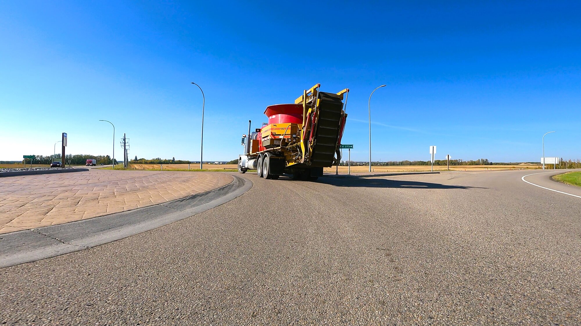 GH012460 - frame at 2m7s.jpg