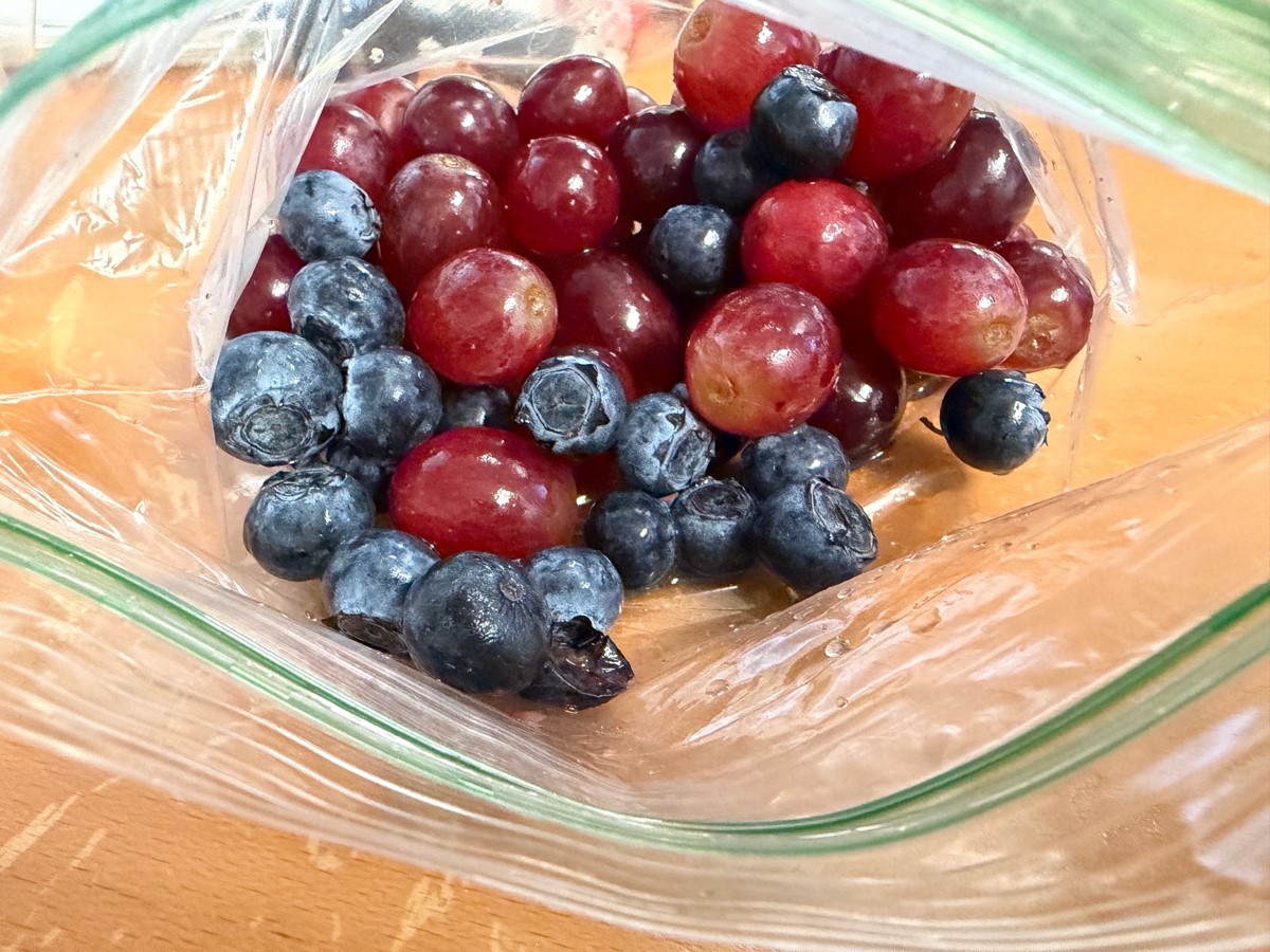 grapes.jpg