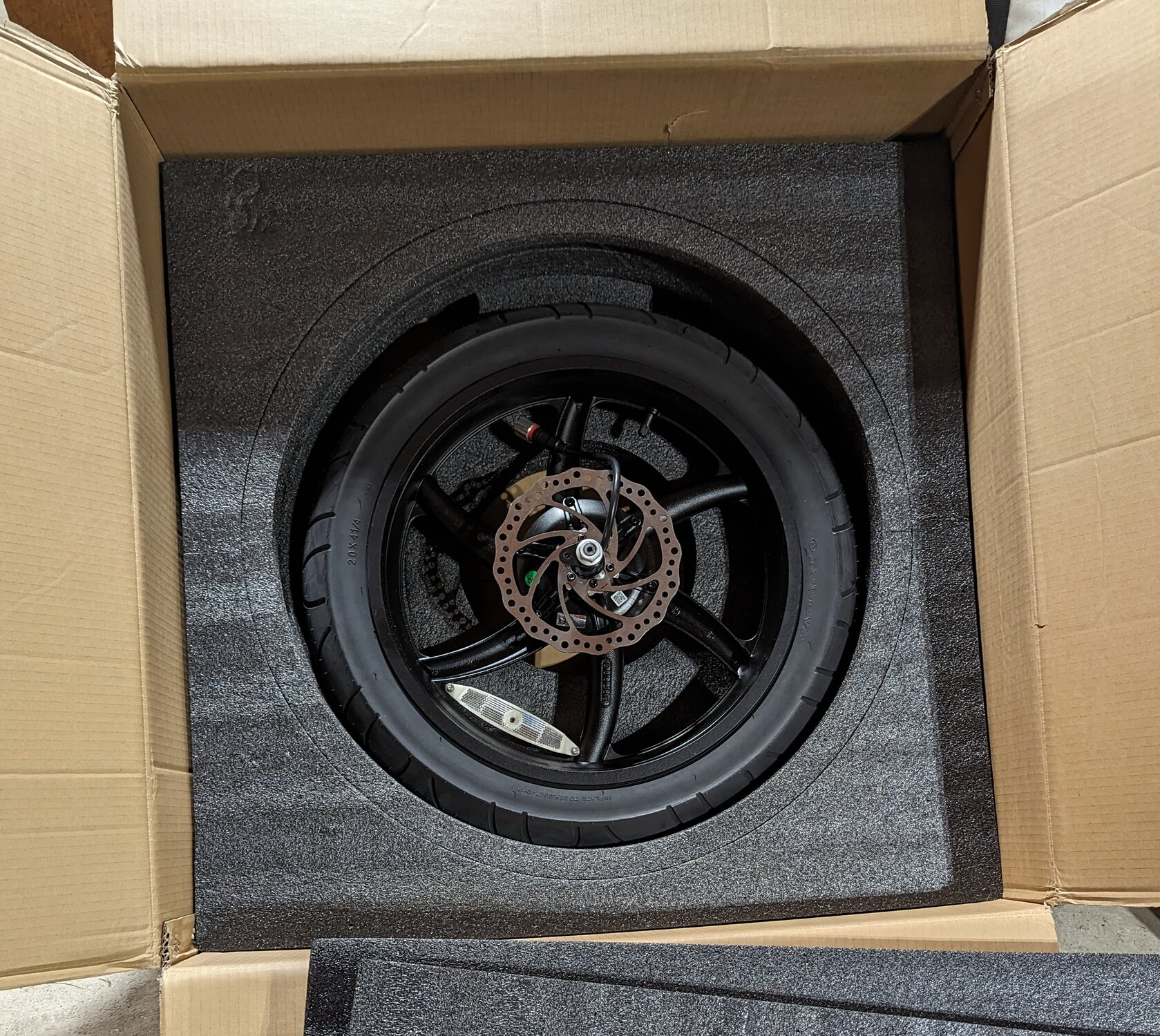 HyperScorpion rear wheel replacement.jpg