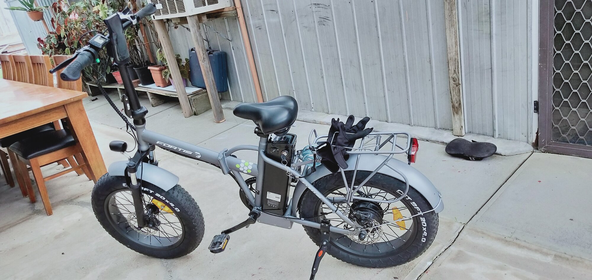 Kogan electric folding store bike