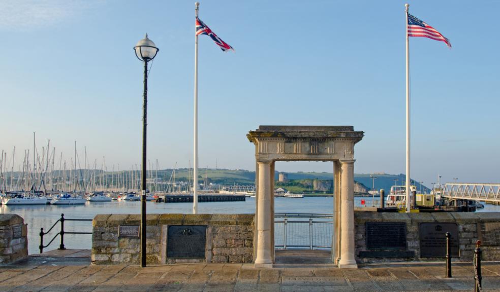 mayflower steps shutterstock_200964863.jpg