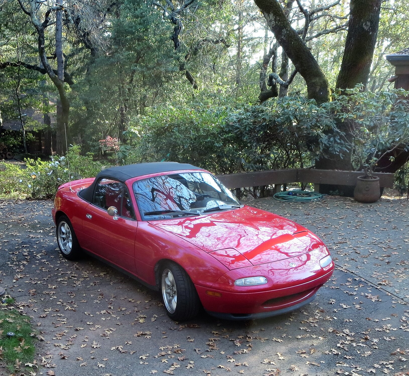 Miata at Jim's house (2).JPG