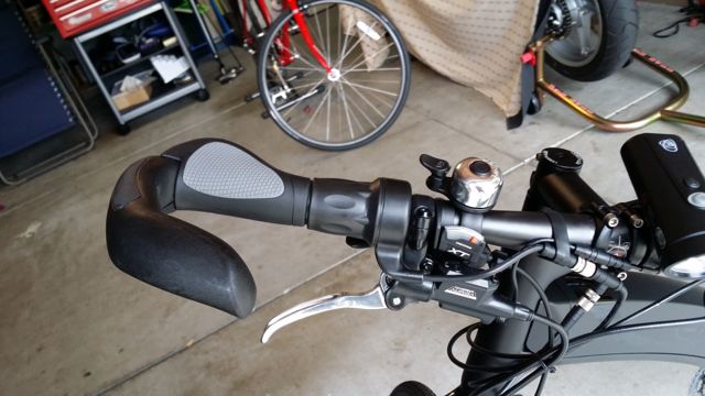 Neo Carbon Grips and Shifter2.jpg
