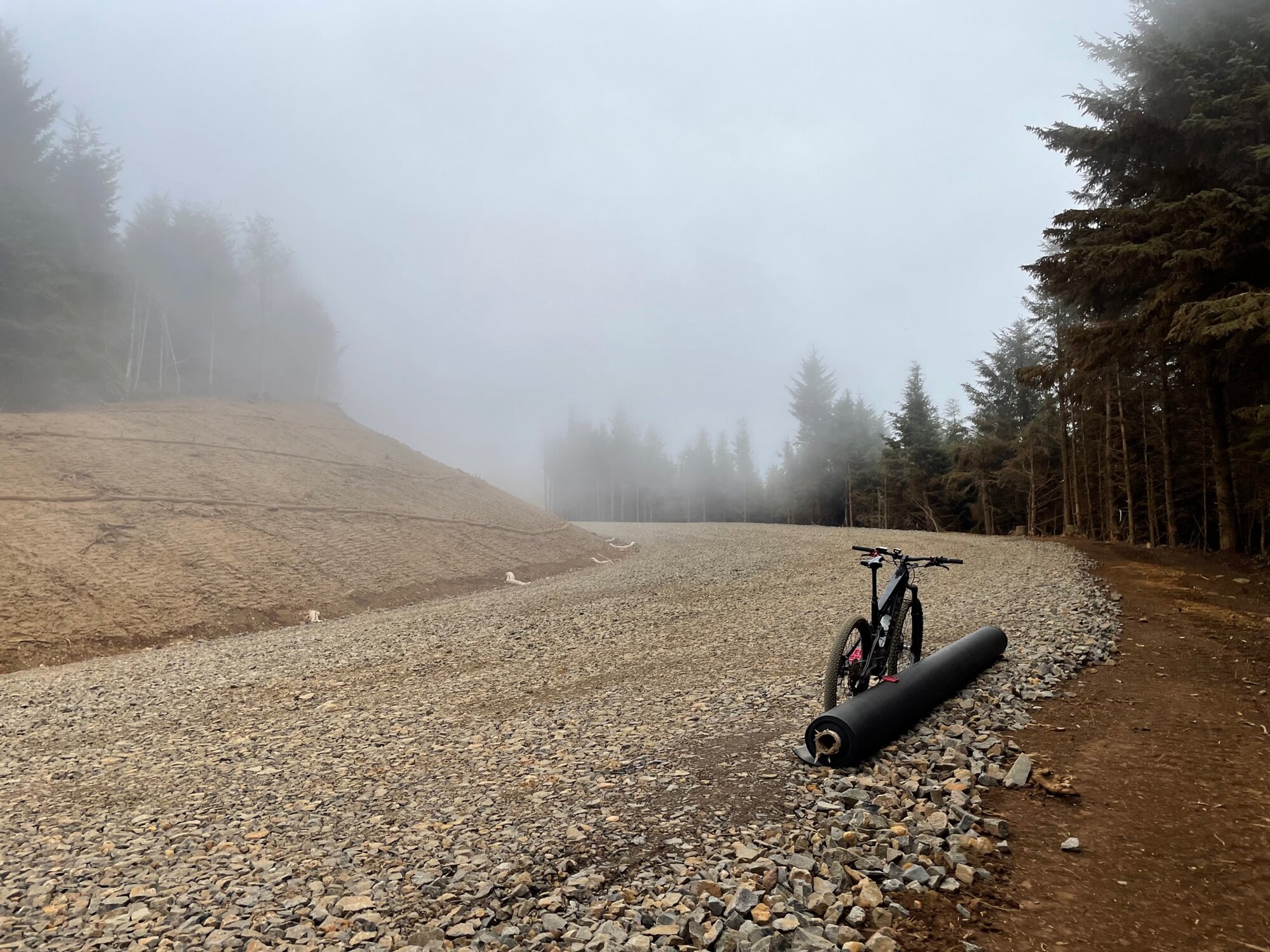 Now that's gravel.jpg