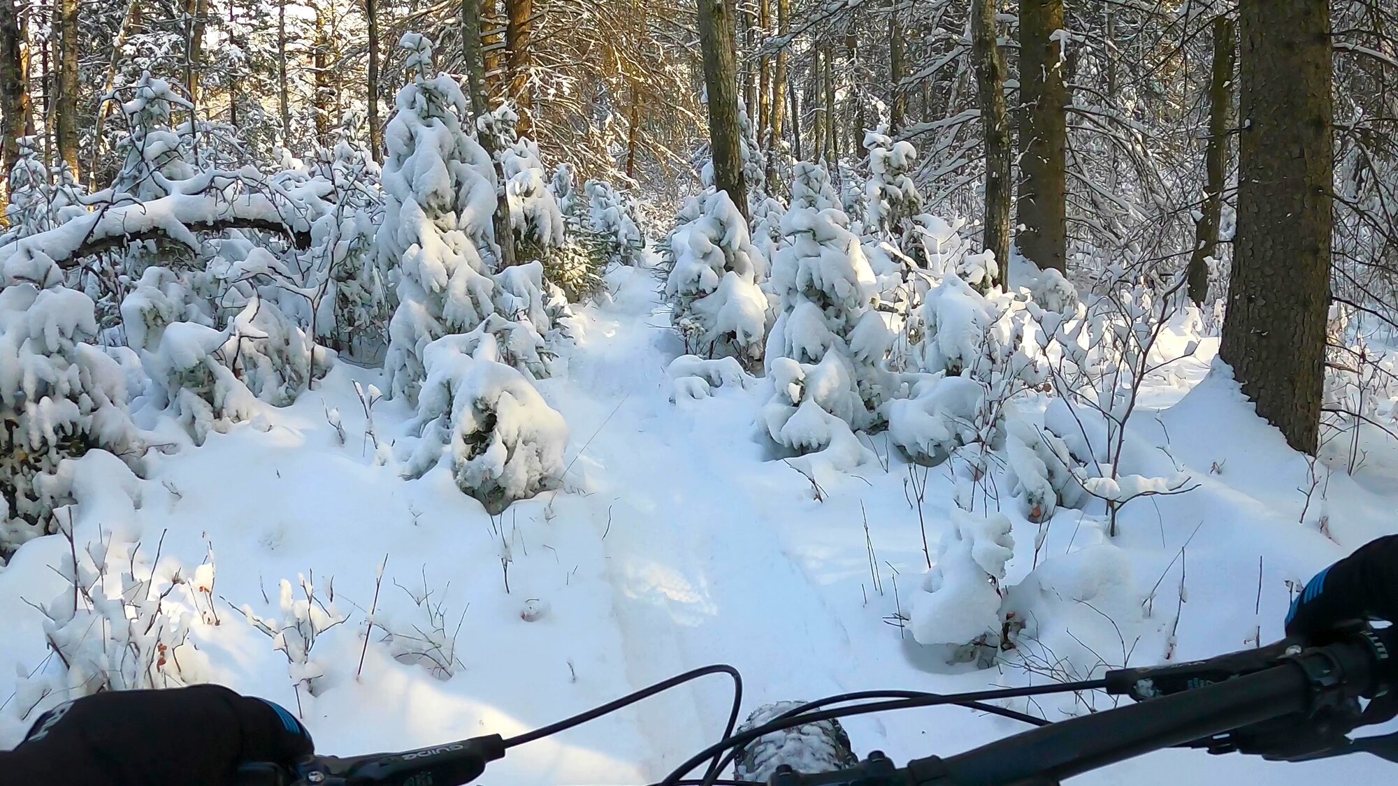 Oct 24, 2023 - First Snow Ride - frame at 2m36s.jpg