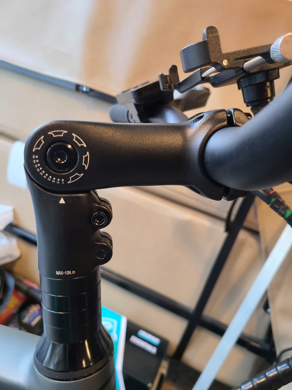 Pedego Avenue Stem at 0 deg.jpg