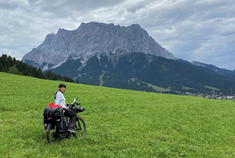 Kathi and her R&M Delite at the Zugspitze