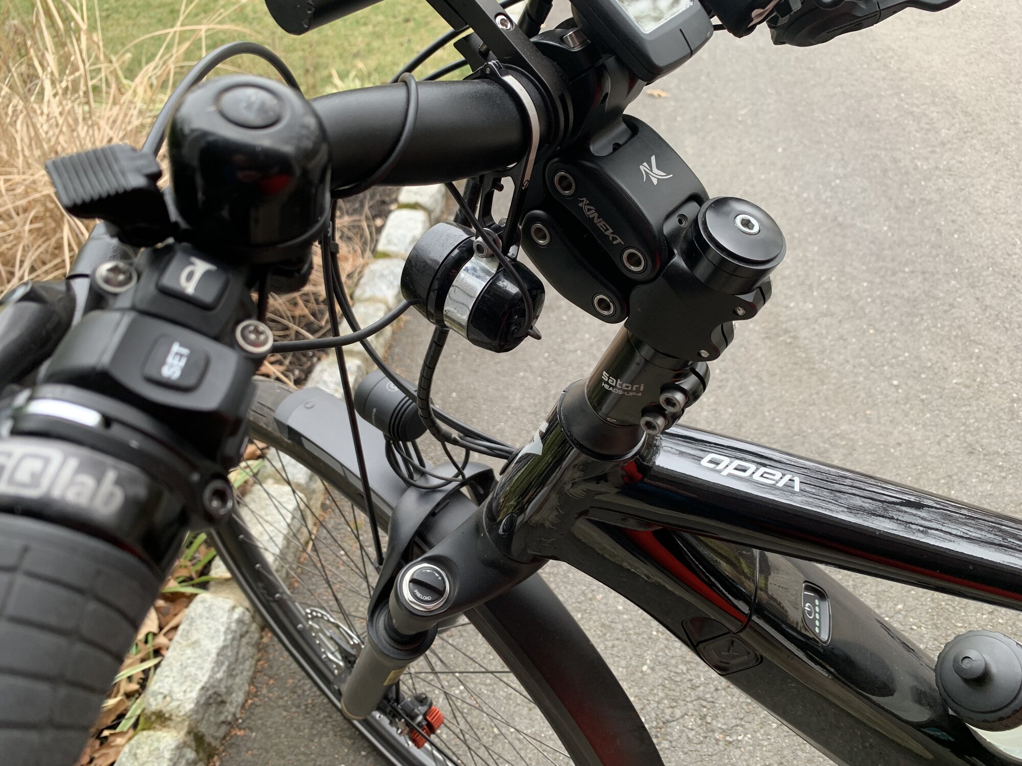 Vado 5 stem and Kinekt.jpg