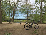 izip-e3-dash-ebike-bridge.jpg