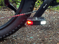 arclight-pedals-led-light-bike-pedals-side-view.jpg