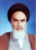 800px-Portrait_of_Ruhollah_Khomeini.jpg