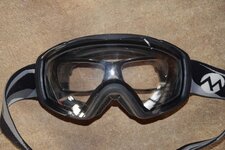 Goggles1.jpg