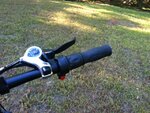 voltbike mariner right grip & throttle.JPG