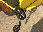 sondors-ebike-plastic-chain-guide-wellgo-pedals.jpg