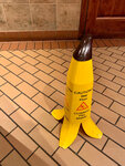 slippery-floor-banana-sign.jpg
